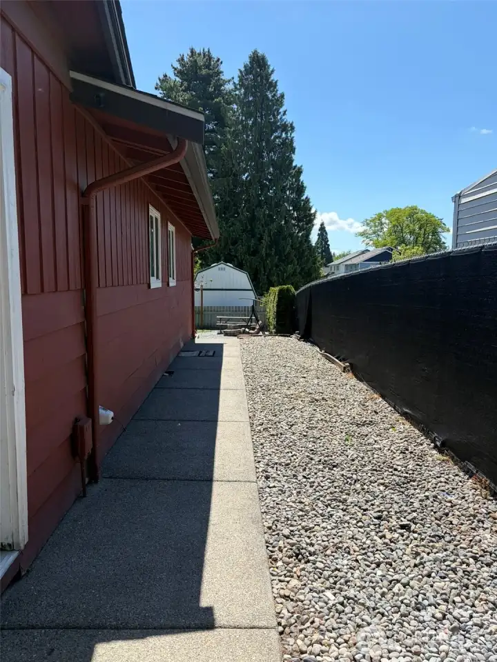 side yard side yard