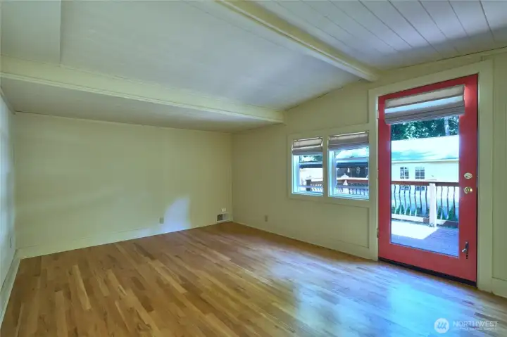 Upstairs suite with private deck and entrance Upstairs suite with private deck and entrance