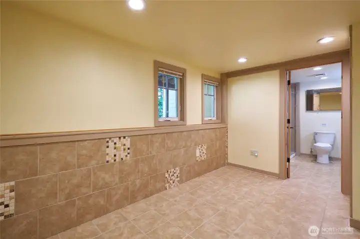 Downstairs suite with separate entrance Downstairs suite with separate entrance
