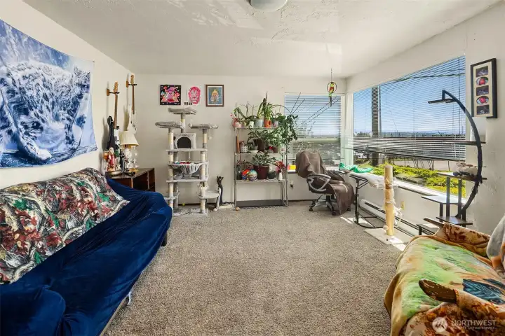 Unit 3- Mountain views and tons of natural light