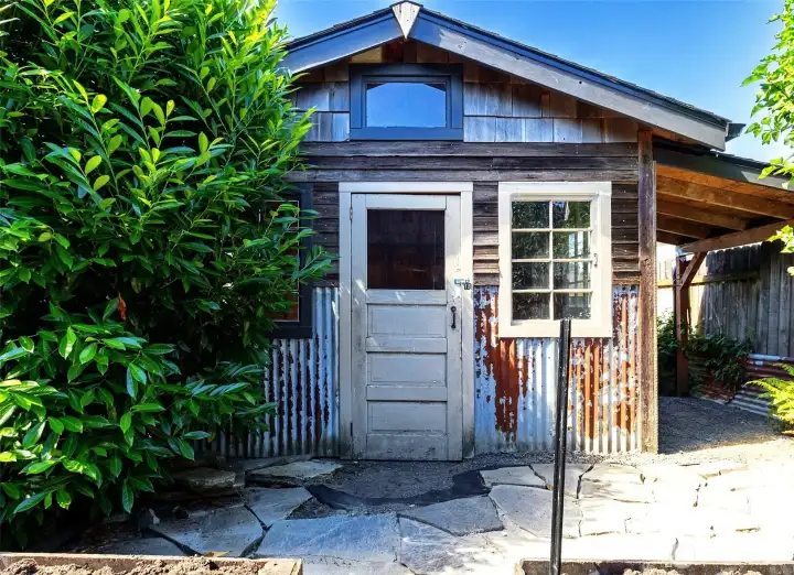 Large tool shed