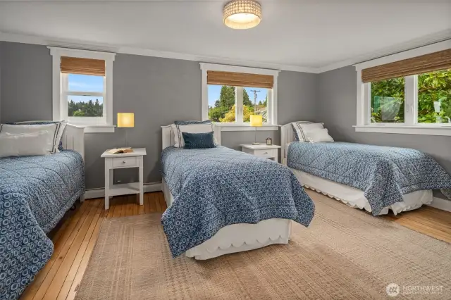 Guest bedroom
