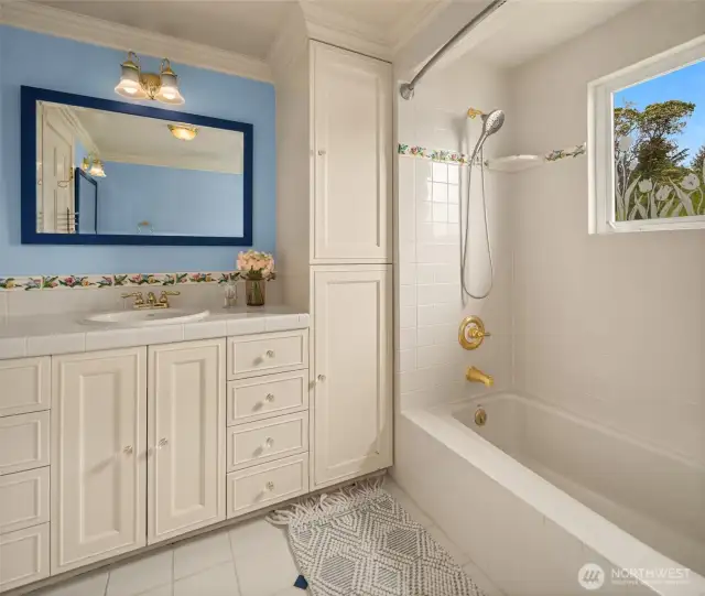 Guest bath
