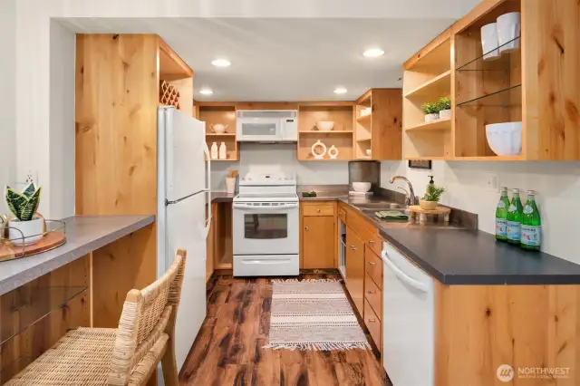 Fully functional second kitchen