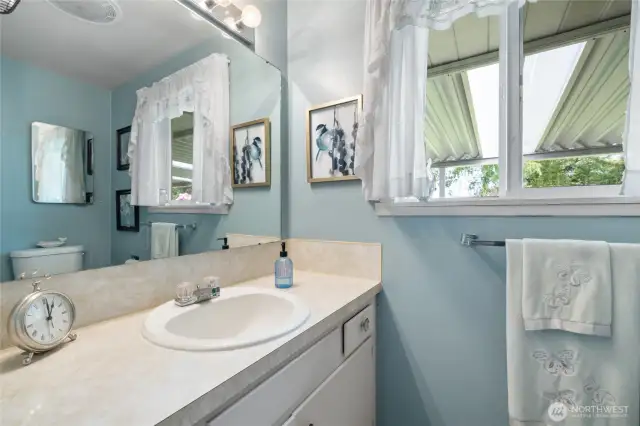 2nd Full Bathroom