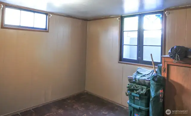 4TH BEDROOM