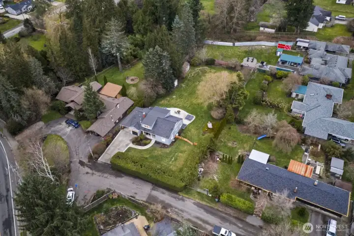 Located within the top-rated Snoqualmie Valley School District and just steps from North Bend shops, restaurants, community events/festivals, and all of the outdoor adventures!