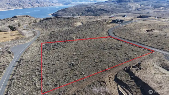 Gorgeous Setting. Views Galore.