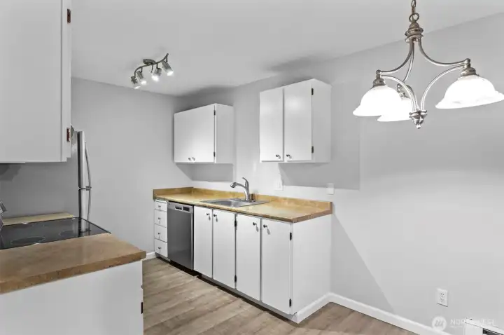 Kitchen - Updated Appliances