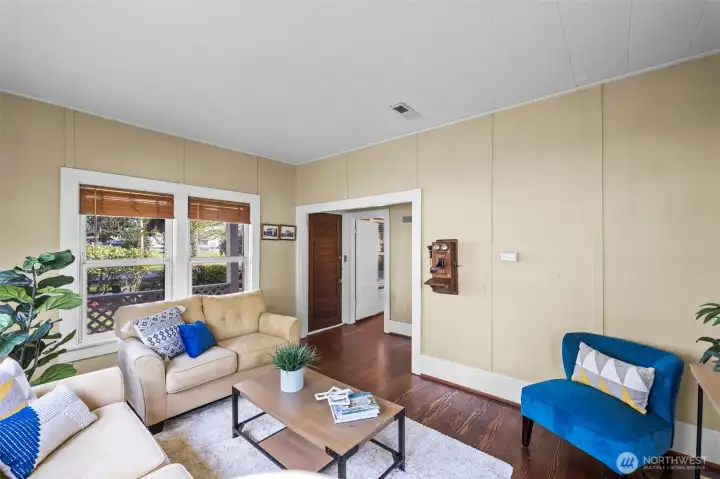 Really good sized living room