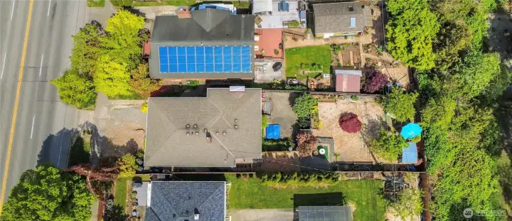 Convenient West Seattle setting near parks, beaches, dining, and services, with great access to transit and major commuter routes.