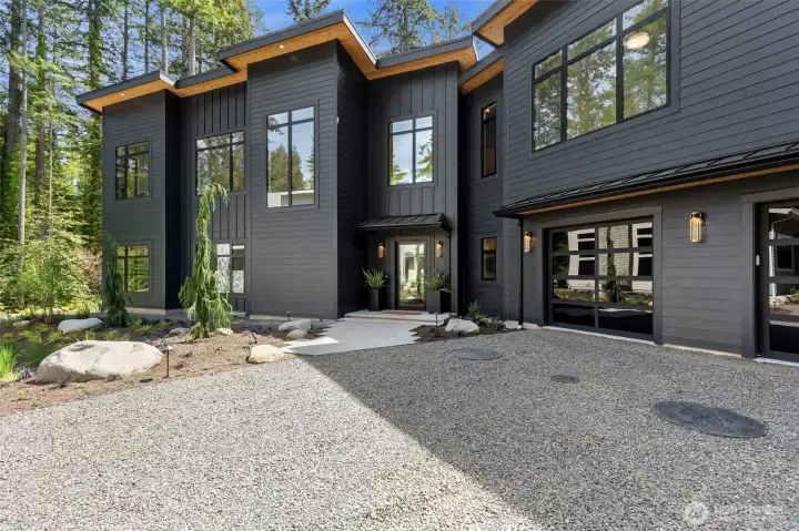 13970 Manzanita has a main house, 3 car garage and separate guest or office suite with it"s own separate entrance.  The guest suite has a 2nd kitchen, laundry hookups and 3/4 bath with heated tile floors.