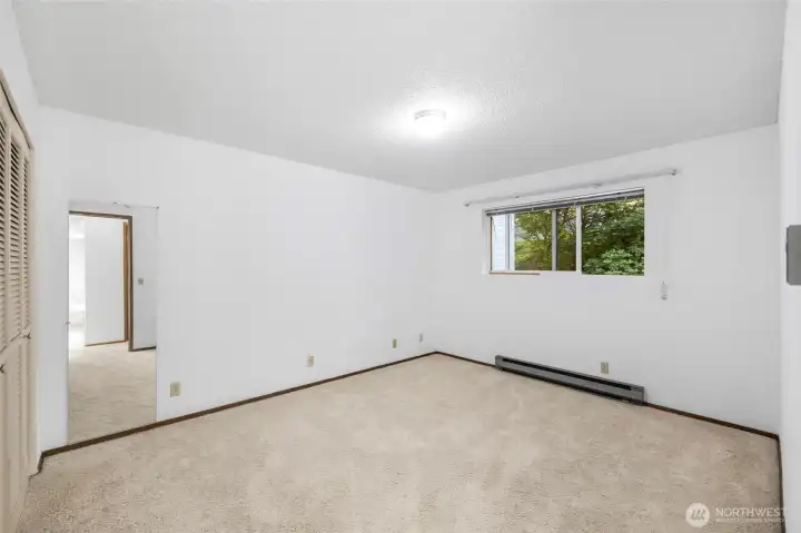 Guest bedroom