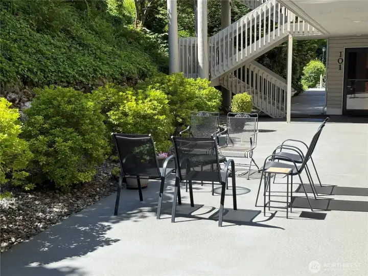 courtyard community seating