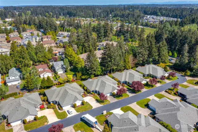 Set in University Place near groceries, parks, Chambers Bay, restaurants, and schools. Reach so much in 5 or 10 minutes from home.