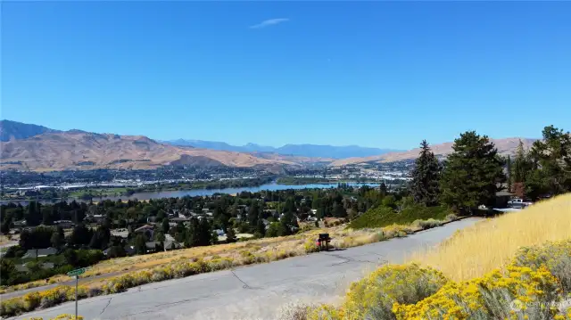 Wenatchee river confluence