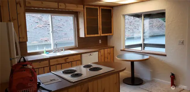 Upper unit Kitchen