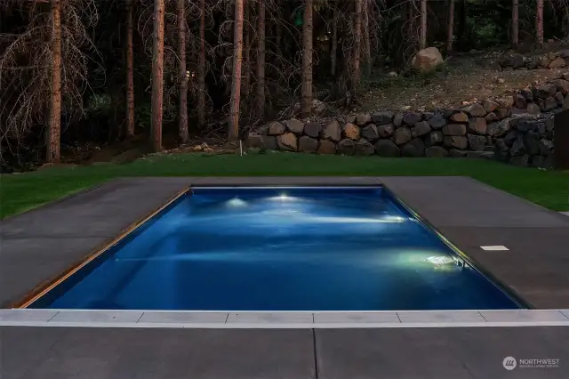 Built in pool for your personal enjoyment!