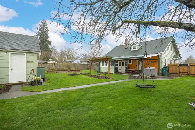 Large level yard with plenty of room for all your toys