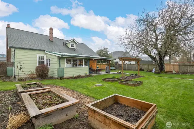 Raised garden beds