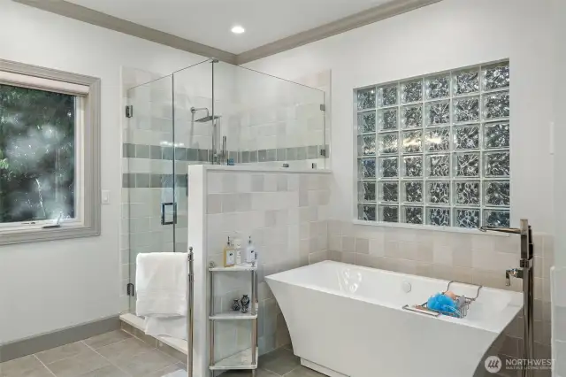 Recently updated primary ensuite.