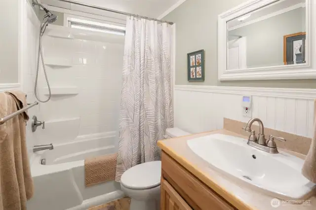 Full Bathroom
