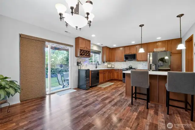 Kitchen/ Dining area