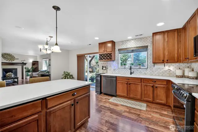 Kitchen/ wine rack