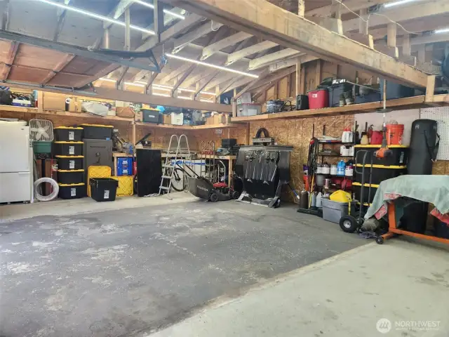16' x 31' Garage/Shop