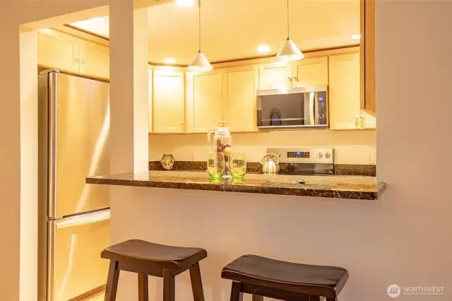 Kitchen Breakfast Bar
