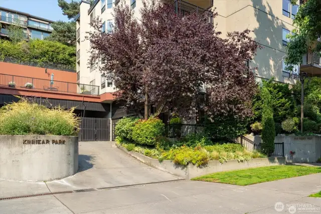 Kinnear Condos Entrance