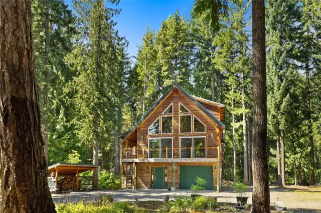 The cabin in the woods you've been waiting for!