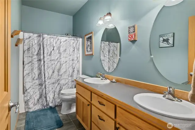 Full bathroom on the main floor.