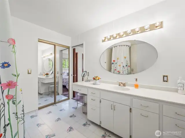Primary bath