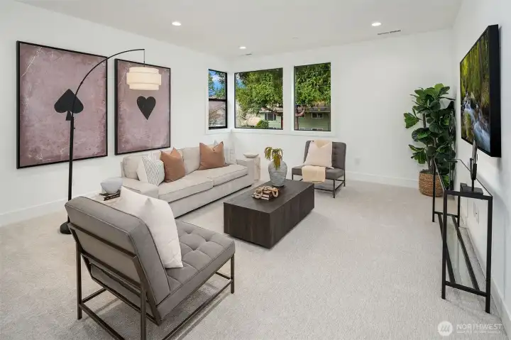 Flexible upper floor bonus space