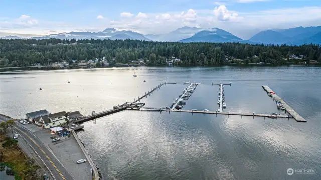 Enjoy community amenities and effortless access to Silverdale, Seabeck Marina featuring the General Store and Seabeck Pizza, parks, and Seattle’s entertainment.