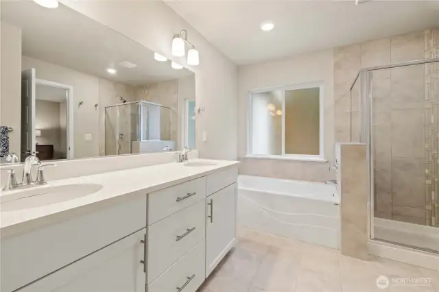 En-suite With Soaking Tub