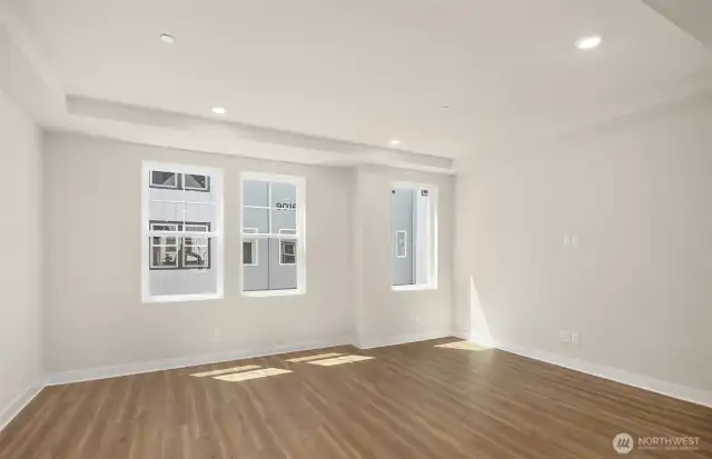 Spacious and bright gathering room