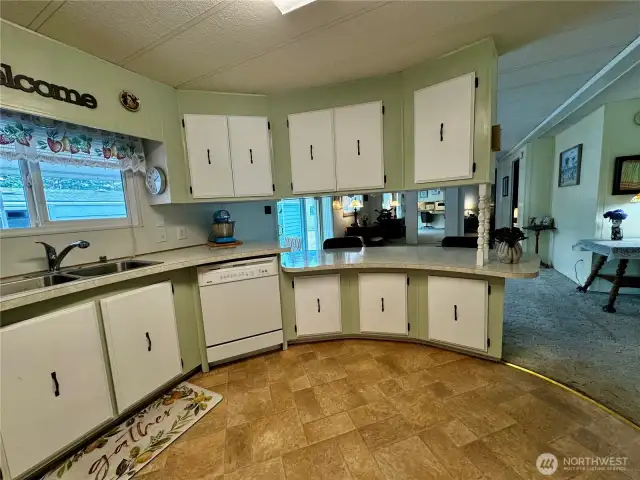 Alternate of kitchen.