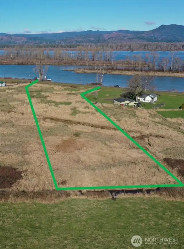 Outline is approximate based on land markers and fencing on property