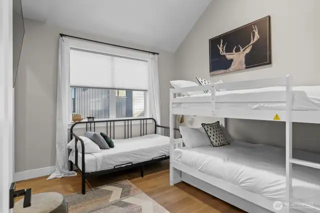 2nd Bedroom