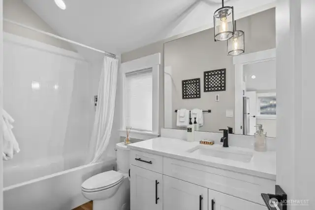 Guest House - bathroom.