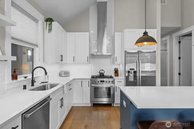 Kitchen great for entertaining.