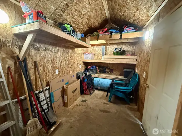 Inside of large outbuilding - tons of possibilities!