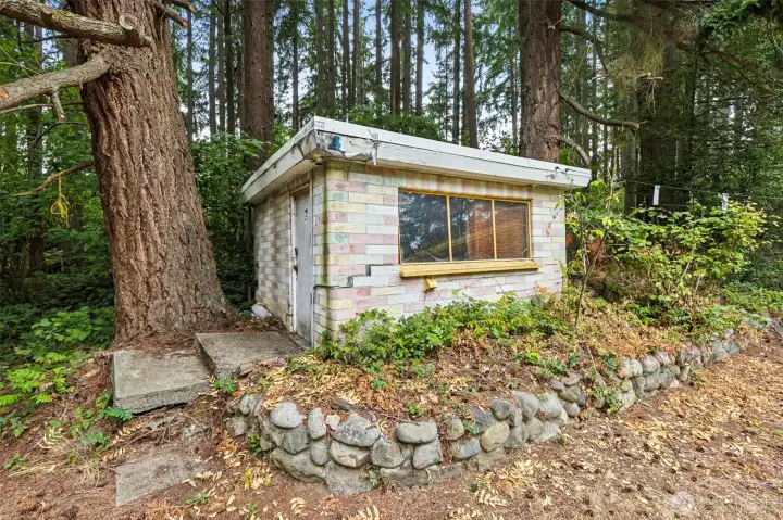 Outbuilding