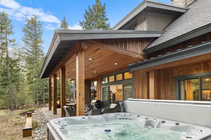 Hot Tub located just off primary bedroom on back patio