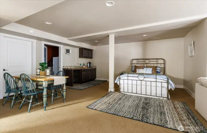 Open space that accommodates queen or king size bedroom plus room to expand the wet bar