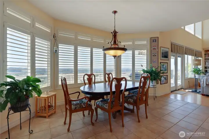 Kitchen Dining Space