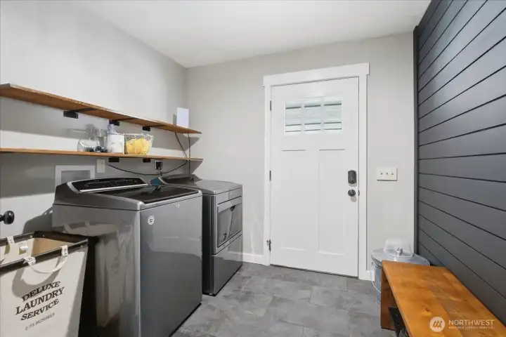 Mudroom & Laundry