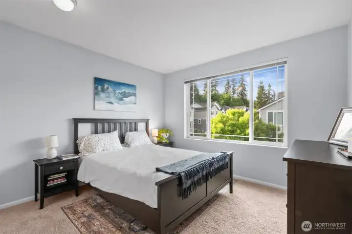 Large 3rd bedroom with big window on top floor. Large 3rd bedroom with big window on top floor.